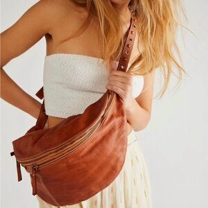 Free People Bolsa Nova Bella Sling bag